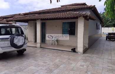 Imagem: A casa possui 3 Dormitórios, 3 Banheiros, 1 Vaga na garagem