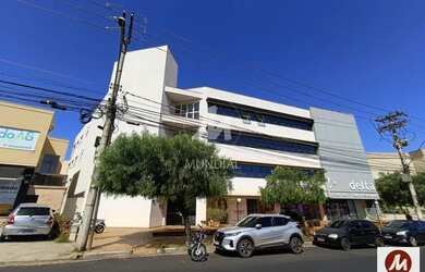 Imagem: O depósito possui 1 Vaga na garagem, 30m² de Área e está