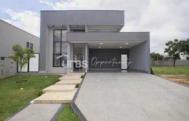 Imagem: A casa em condomínio possui 3 Dormitórios, 5 Banheiros, 4