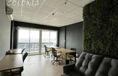 Imagem: O depósito para alugar possui 1 Vaga na garagem e 32m² de