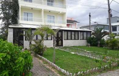 Imagem: O apartamento possui 5 Dormitórios, 5 Banheiros, 5 Vagas na