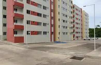 Imagem: O apartamento possui 3 Dormitórios, 1 Banheiro, 1 Vaga na garagem