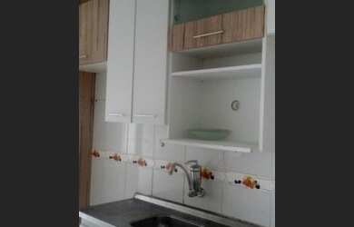 Imagem: O apartamento possui 3 Dormitórios, 1 Banheiro, 1 Vaga na garagem