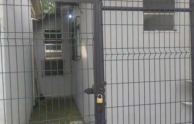 Imagem: A casa possui 1 Dormitório, 1 Banheiro, 60m² de Área e está