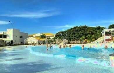 Imagem: O apartamento possui 1 Dormitório, Acomodam 5 pessoas e 1 Vaga