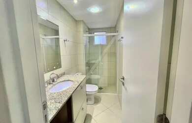 Imagem: O apartamento possui 3 Dormitórios, 2 Banheiros, 2 Vagas na