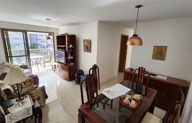 Imagem: O apartamento possui 3 Dormitórios, 2 Banheiros, 1 Vaga na