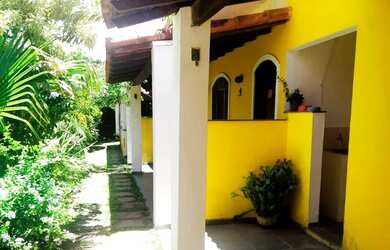 Imagem: A casa possui 1 Dormitório, 1 Vaga na garagem e está localizado