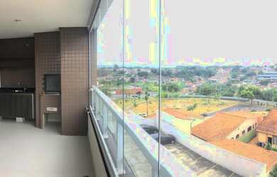 Imagem: O apartamento possui 3 Dormitórios, 2 Banheiros, 2 Vagas na