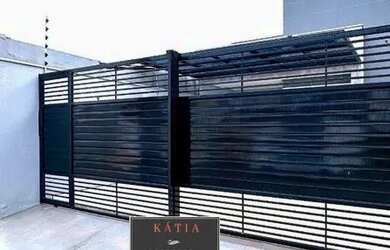 Imagem: A casa à venda possui 3 Dormitórios, 2 Banheiros e 3 Vagas