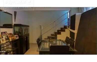 Imagem: A casa possui 3 Dormitórios, 4 Banheiros, 3 Vagas na garagem