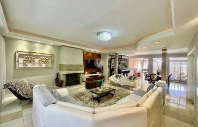 Imagem 9: Belíssima residência, localizada em um tradicional Bairro de Santa Maria...