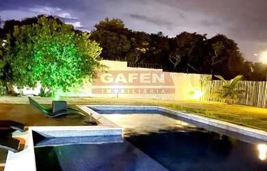 Imagem: A casa em condomínio possui 5 Dormitórios, 5 Banheiros, 5