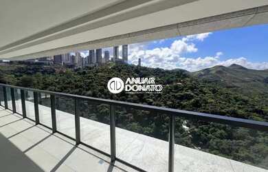 Imagem: O apartamento possui 4 Dormitórios, 5 Banheiros, 3 Vagas na