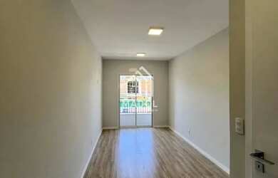 Imagem 13: Sobrado à Venda no Bairro Órfãs, com 3 quartos (1suíte), 2 vagas