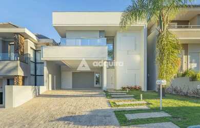 Imagem: A casa em condomínio possui 3 Dormitórios, 5 Banheiros, 2