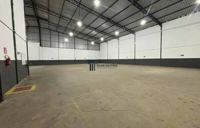 Imagem 4: Galpão para aluguel com Docas com 1400 m² no Jardim das Alterosas