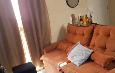 Imagem: A casa possui 2 Dormitórios, 1 Banheiro, 1 Vaga na garagem