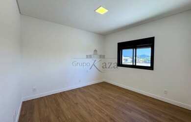 Imagem 15: Oportunidade - Casa Sobrado - Condomínio Vivant Urbanova - 3 Dormitórios - 317,60m²