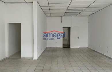 Imagem: O depósito possui 272m² de Área e está localizado em Centro