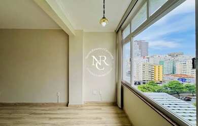 Imagem: O apartamento possui 3 Dormitórios, 2 Banheiros, 1 Vaga na