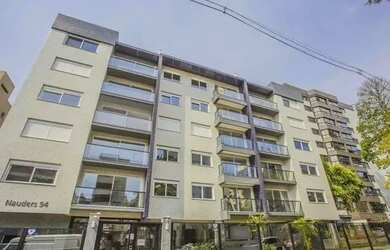 Imagem: O apartamento possui 3 Dormitórios, 5 Banheiros, 2 Vagas na