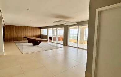 Imagem: O apartamento possui 5 Dormitórios, 5 Banheiros, 4 Vagas na