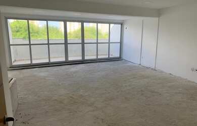 Imagem: O depósito possui 1 Vaga na garagem, 60m² de Área e está