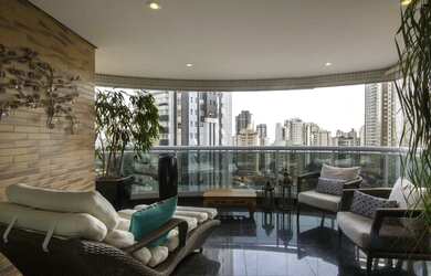 Imagem: O apartamento possui 4 Dormitórios, 4 Banheiros, 4 Vagas na