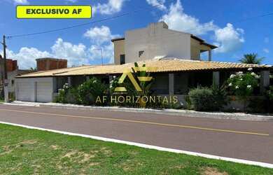 Imagem: A casa em condomínio possui 4 Dormitórios, 3 Banheiros, 3