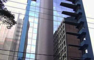 Imagem: O depósito possui 5 Vagas na garagem, 270m² de Área e está