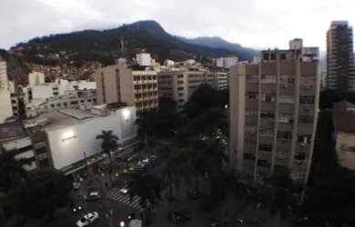 Imagem: O apartamento possui 1 Dormitório, 1 Banheiro, 40m² de Área