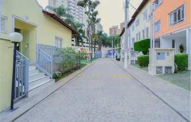 Imagem: A casa possui 2 Dormitórios, 1 Banheiro e 110m² de Área e