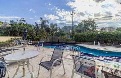 Imagem: O apartamento possui 2 Dormitórios, 3 Banheiros, 1 Vaga na