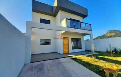 Imagem: A casa em condomínio possui 3 Dormitórios, 2 Banheiros, 2