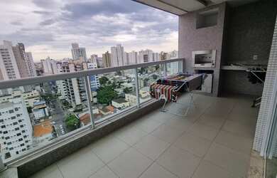 Imagem: O apartamento possui 4 Dormitórios, 1 Banheiro, 5 Vagas na