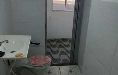 Imagem: A casa possui 2 Dormitórios, 1 Banheiro e 5m² de Área e está