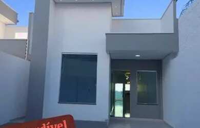 Imagem: A casa à venda possui 3 Dormitórios, 2 Banheiros, 2 Vagas