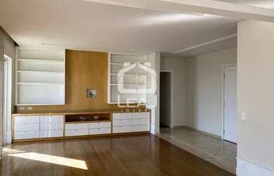 Imagem: O apartamento na cobertura possui 3 Dormitórios, 5 Banheiros