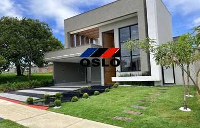 Imagem: A casa em condomínio possui 3 Dormitórios, 4 Banheiros, 4