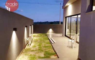 Imagem: A casa em condomínio possui 4 Dormitórios, 4 Banheiros, 5