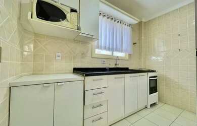 Imagem 8: OPORTUNIDADE - Apartamento a venda, finamente mobiliado apenas a uma quadra...