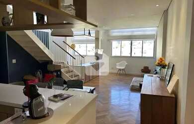 Imagem 9: Cobertura duplex reformada por arquiteta Vista espetacular das montanhas!