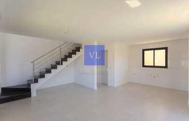 Imagem 5: Sobrados de Alto Padrão no Atuba: 3 Quartos, Suíte, Churrasqueira e 2 Vagas de Garagem - C