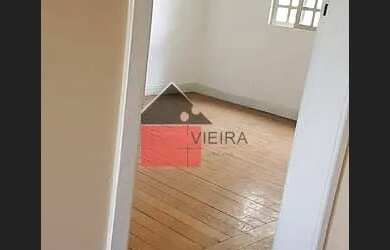 Imagem: O depósito possui 1 Vaga na garagem e 140m² de Área e está