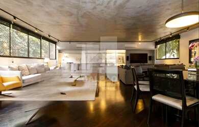 Imagem: O apartamento possui 4 Dormitórios, 4 Banheiros, 4 Vagas na