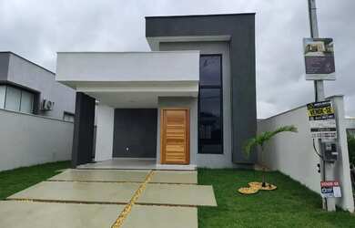 Imagem: A casa em condomínio possui 3 Dormitórios, 2 Banheiros, 1