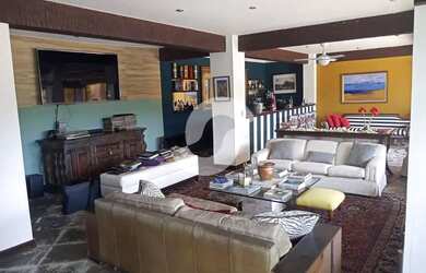 Imagem 6: Casa para venda possui 550 m² com 5 quartos em Piratininga - Niterói...