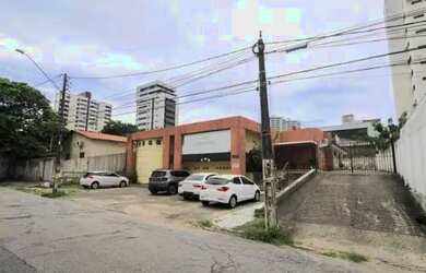 Imagem: O depósito possui 1.468m² de Área e está localizado em