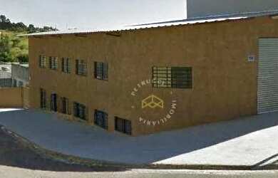 Imagem: O depósito possui 4 Vagas na garagem, 210m² de Área, Imóvel